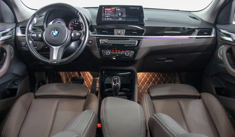 
								BMW X1 sDrive20Li Premium Edition 2021 full									