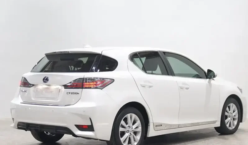 
								Lexus CT200h Elite Edition full									