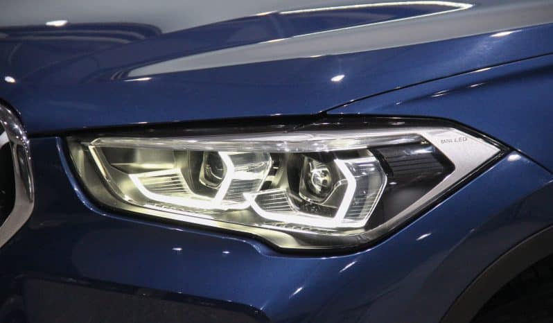 
								BMW X1 sDrive20Li Premium Edition 2021 full									