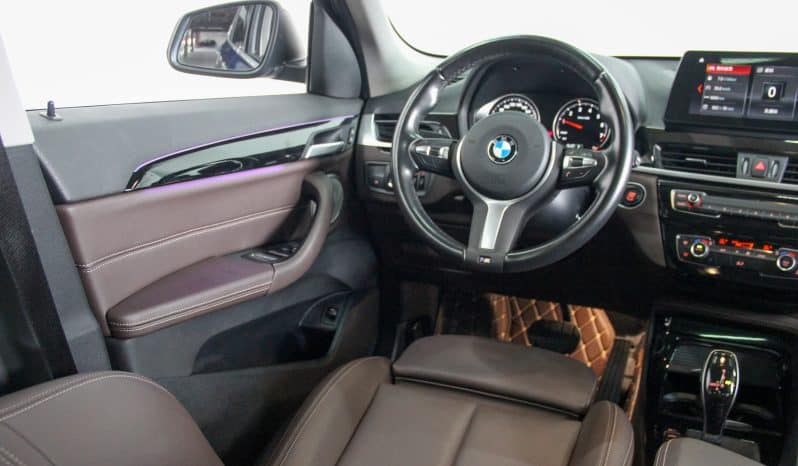 
								BMW X1 sDrive20Li Premium Edition 2021 full									
