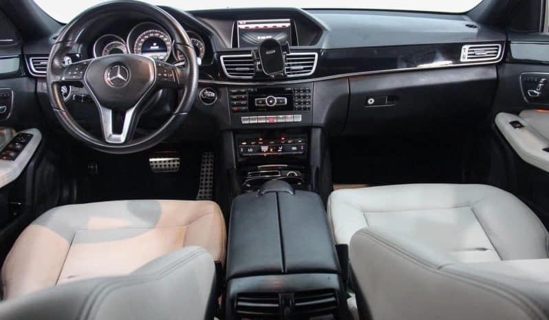 
								Mercedes Benz E-Class 2014 E260L Sport full									