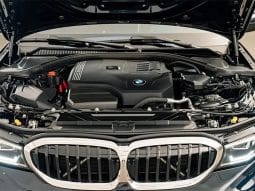
										BMW 325i 2L 2022 full									