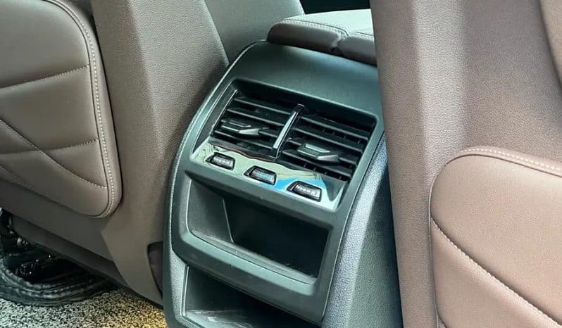 
								BMW X5 2L 2022 full									