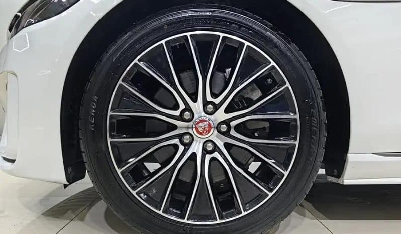 
								Jaguar XEL 2L 2020 full									