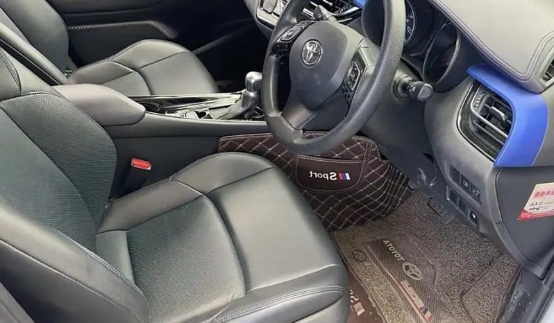 
								Toyota C-HR 2L 2020 full									