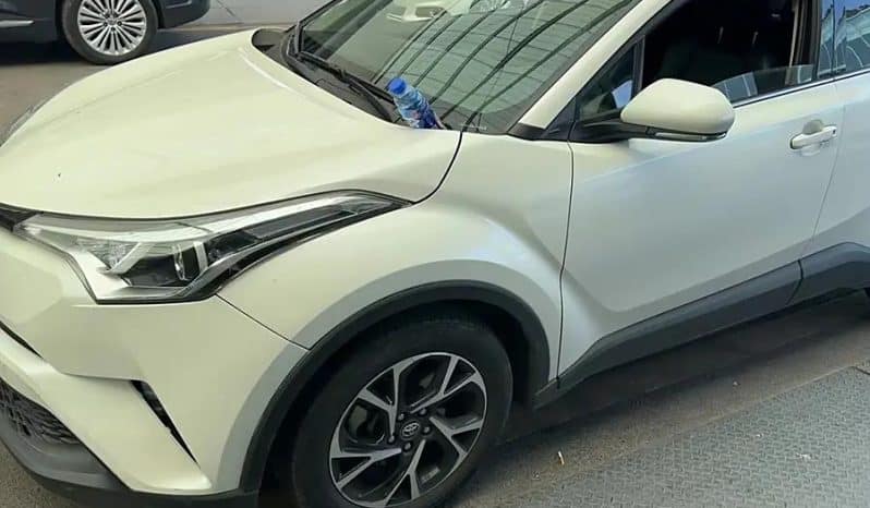 
								Toyota C-HR 2L 2020 full									