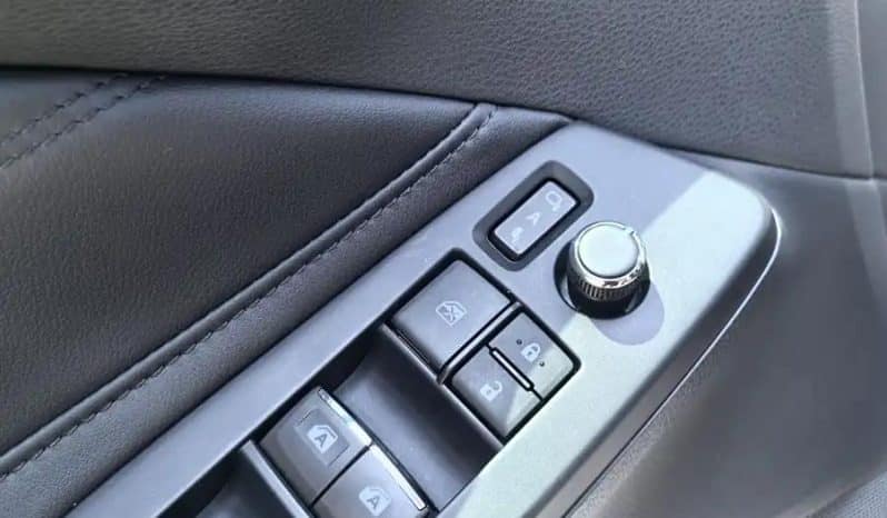
								Toyota Avalon 2.0L 2020 full									