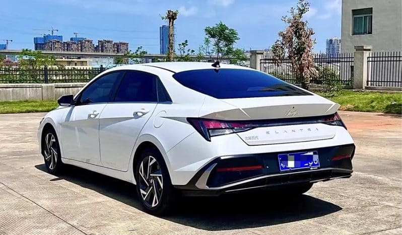 
								Hyundai Elantra 1.5L 2020 full									