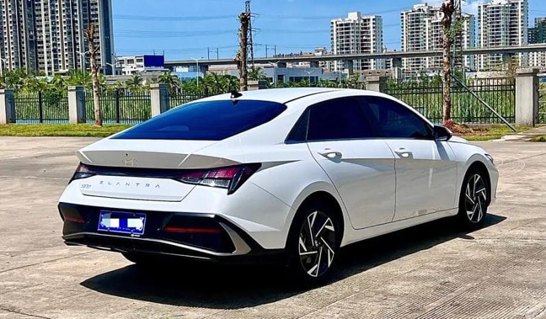
								Hyundai Elantra 1.5L 2020 full									