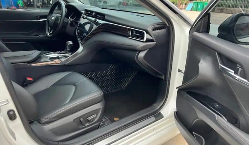 
								Toyota Camry 2.0L 2020 full									
