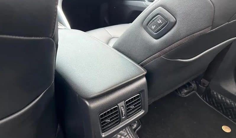 
								Toyota Camry 2.0L 2020 full									