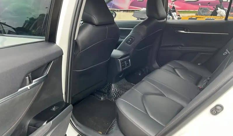 
								Toyota Camry 2.0L 2020 full									