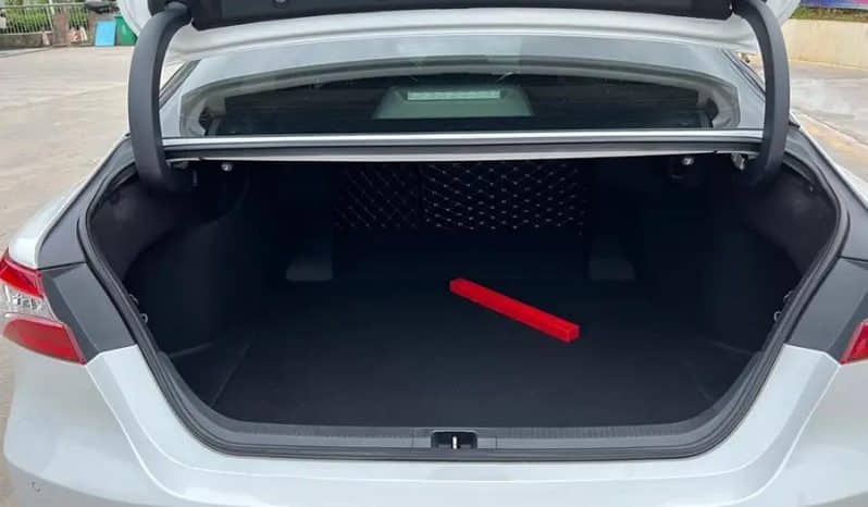 
								Toyota Camry 2.0L 2020 full									