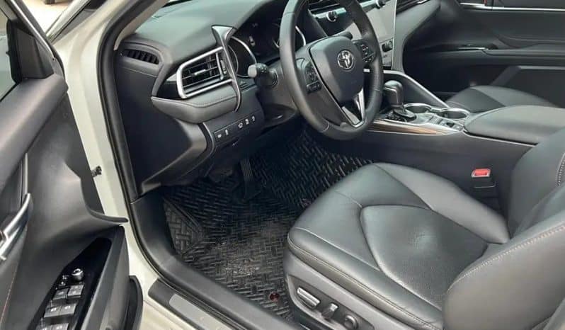 
								Toyota Camry 2.0L 2020 full									