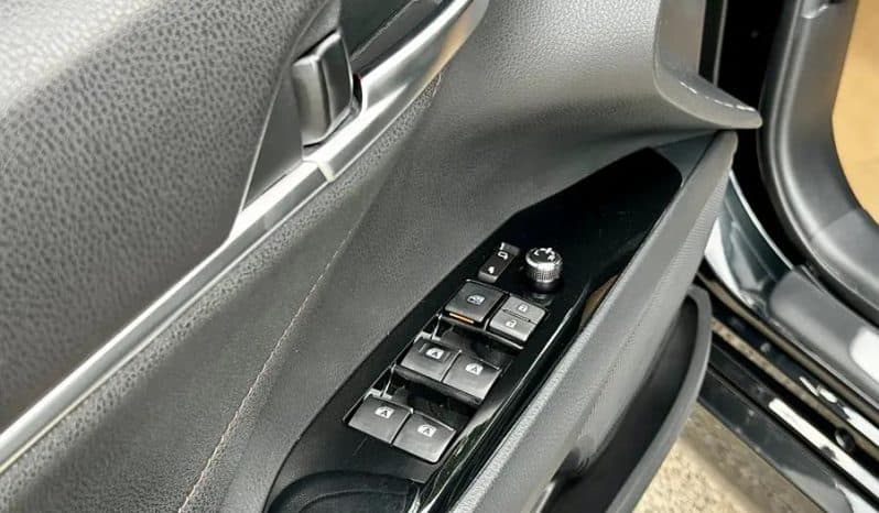 
								Toyota Camry 2.5L 2021 full									