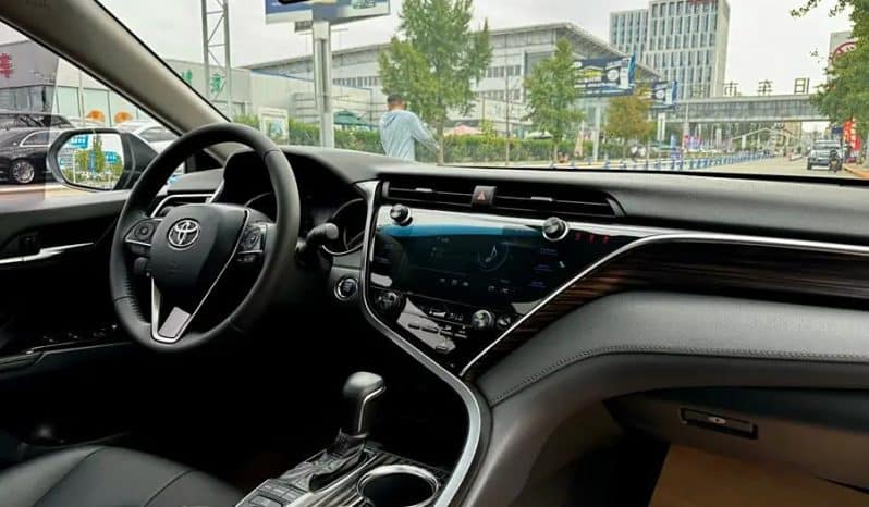 
								Toyota Camry 2.5L 2021 full									