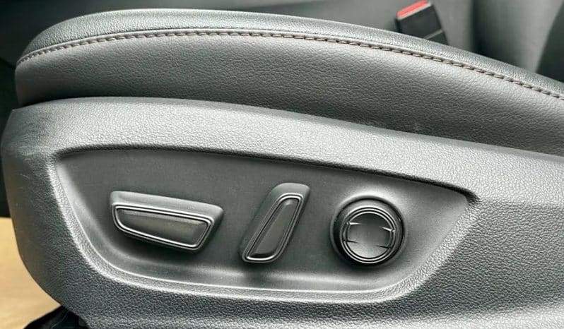 
								Toyota Camry 2.5L 2021 full									