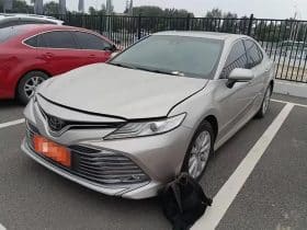 Toyota Camry 2L 2020