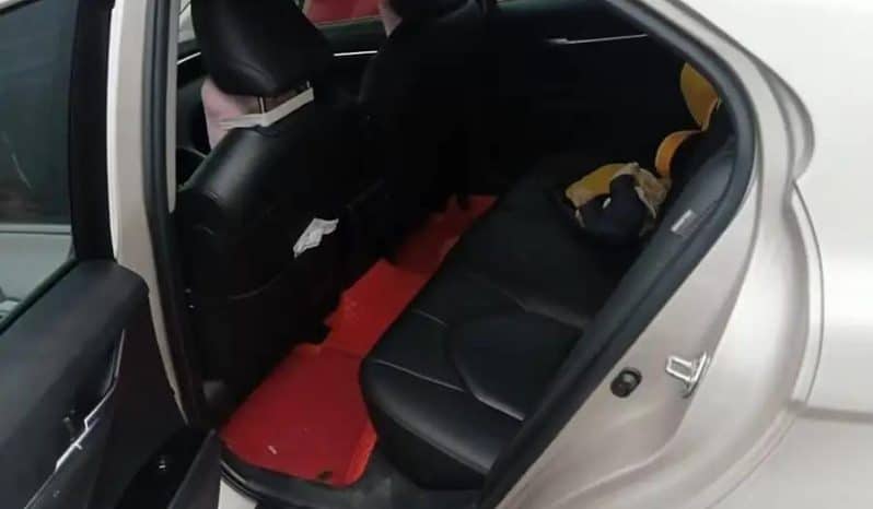 
								Toyota Camry 2L 2020 full									