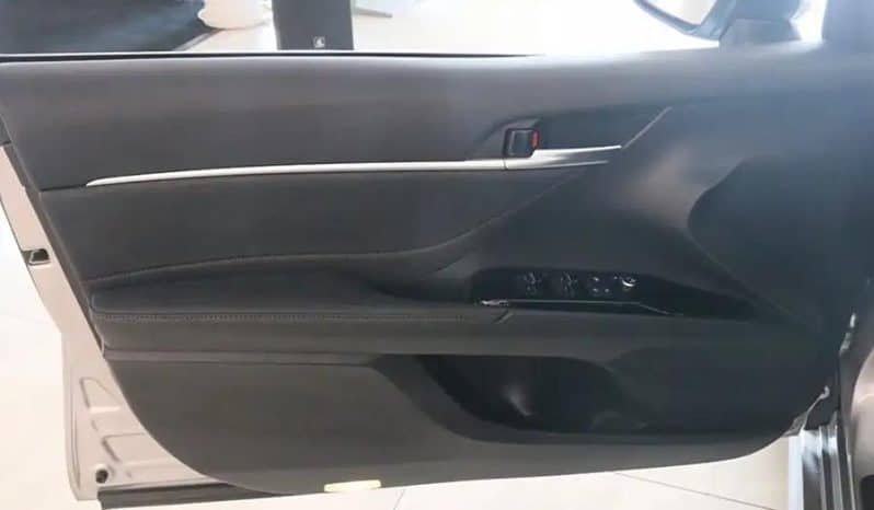 
								Toyota Camry 2.0L 2022 full									