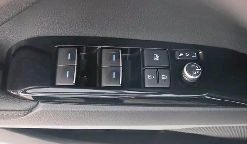 
								Toyota Camry 2.0L 2022 full									