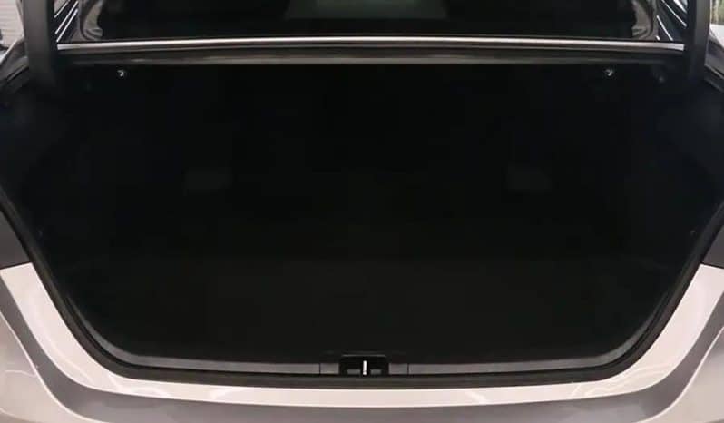 
								Toyota Camry 2.0L 2022 full									