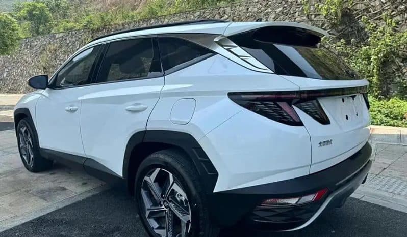 
								Hyundai Tucson L 1.5L 2023 full									