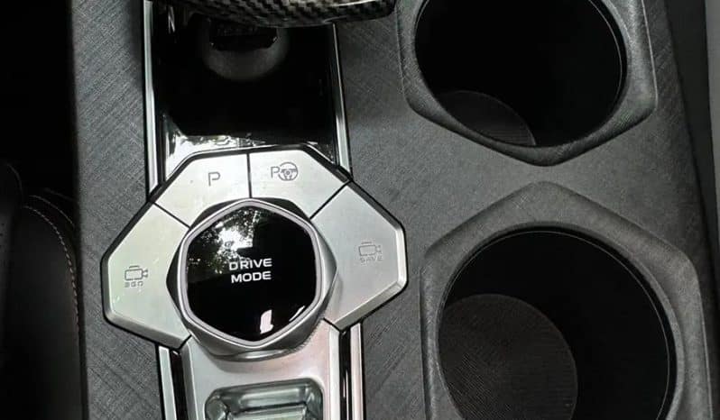 
								Changan UNI 1.5L 2022 full									