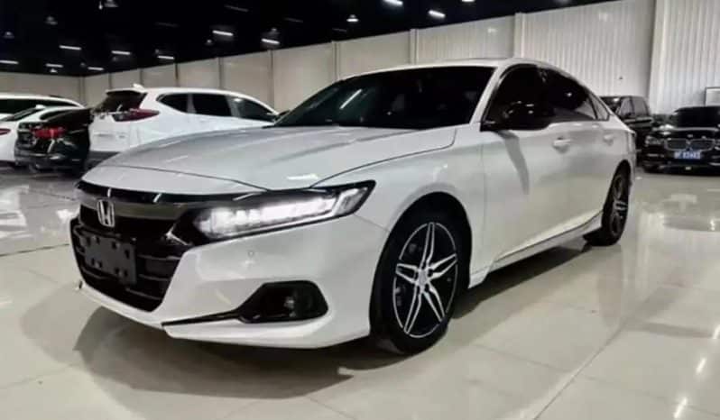 雅阁 2022款 260TURBO 幻夜·尊贵版 1