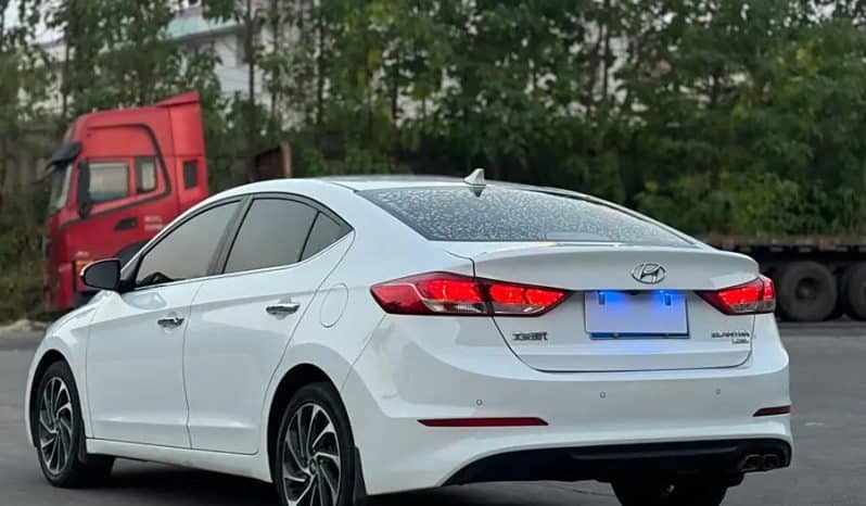 
								Hyundai Elantra 1.4L 2022 full									
