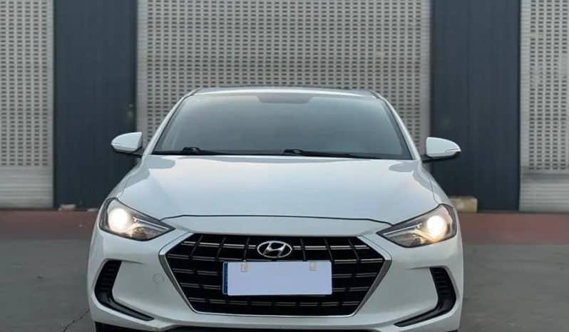 
								Hyundai Elantra 1.4L 2022 full									
