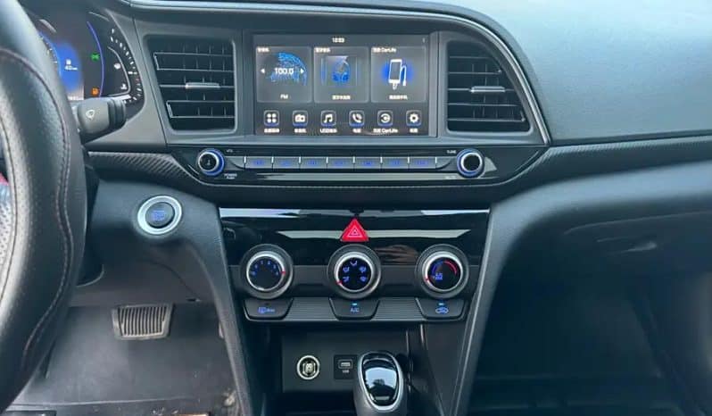 
								Hyundai Elantra 1.4L 2022 full									
