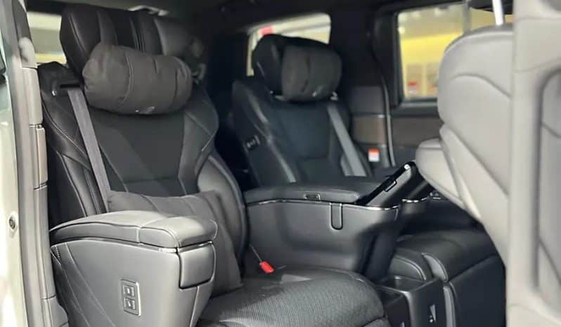 
								Toyota Alpha 2.5L full									