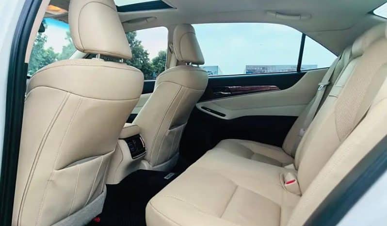 
								Toyota Crown 2.0T 2016-09 full									