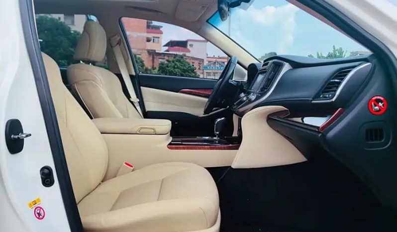 
								Toyota Crown 2.0T 2016-09 full									