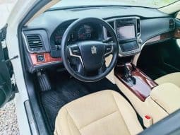 
										Toyota Crown 2.0T 2016-09 full									