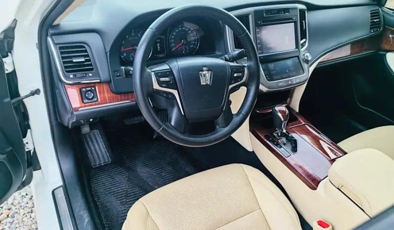 
								Toyota Crown 2.0T 2016-09 full									