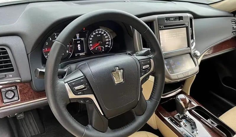 
								Toyota Crown 2.0T 2018-07 full									