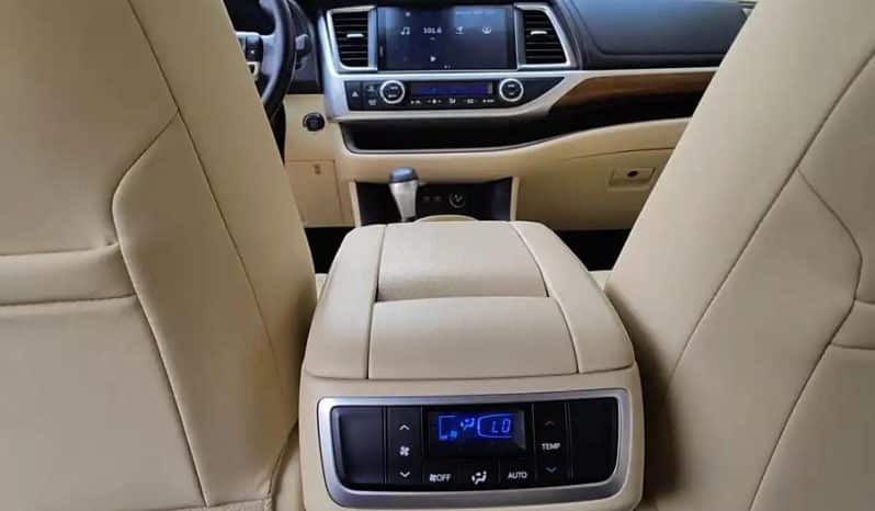 
								Toyota Highlander 2.0T 2019-04 full									