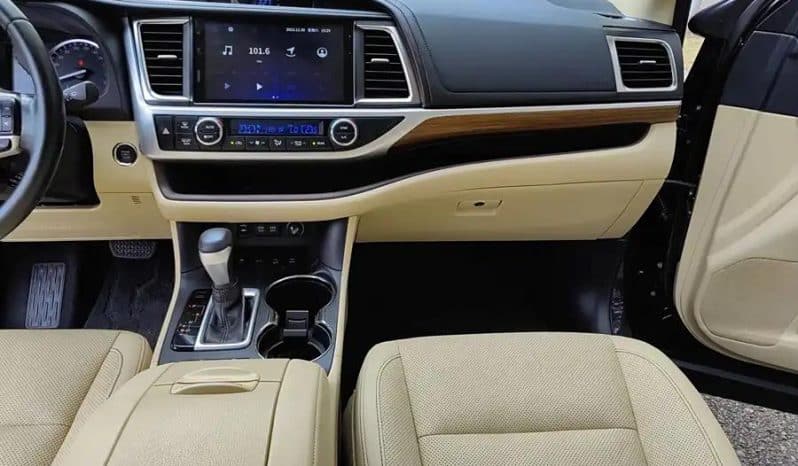 
								Toyota Highlander 2.0T 2019-04 full									