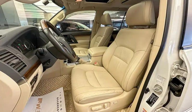 
								Toyota Land Cruiser – 2016-08 full									