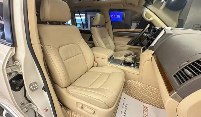 
								Toyota Land Cruiser – 2016-08 full									