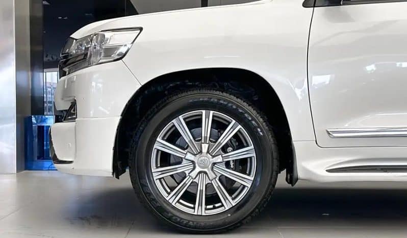 
								Toyota Land Cruiser – 2016-08 full									