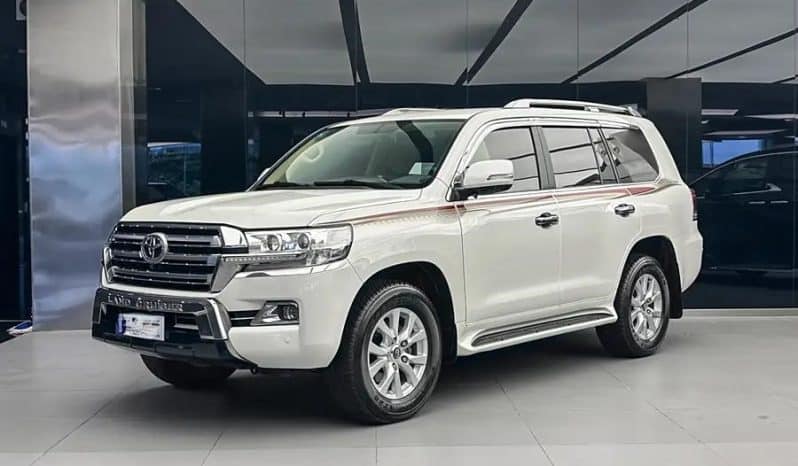Land Cruiser imported 2016 model 4.0L automatic 1 1