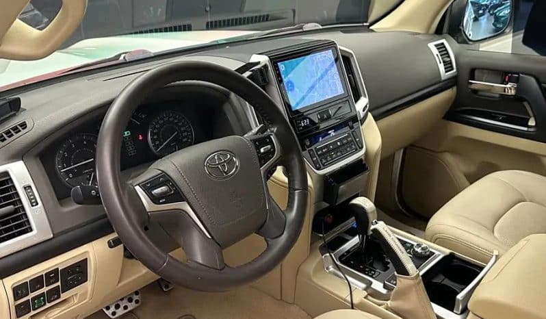 
								Toyota Land Cruiser – 2018-04 full									