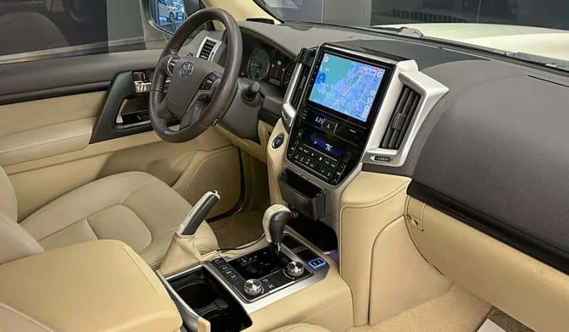 
								Toyota Land Cruiser – 2018-04 full									