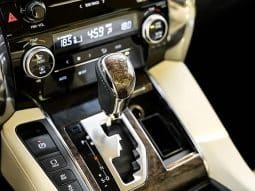
										Toyota Vellfire 2.5L 2020-05 full									