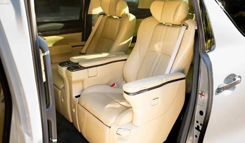
								Toyota Vellfire 2.5L 2020-05 full									