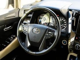 Toyota Vellfire 2.5L 2020-05