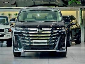 Toyota Crown Vellfire 2.5L